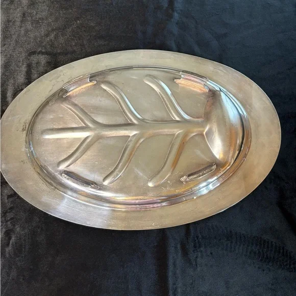 Vintage WM.A. Rogers Silver -Plated Meat Serving Plater - Picture 6 of 11
